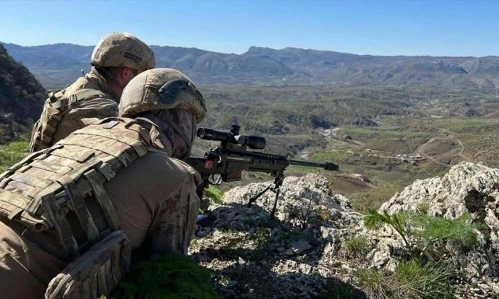 Τρία μέλη του Ιρακινού PKK σκοτώθηκαν από τουρκικά πλήγματα την ώρα που Τούρκοι υπουργοί επισκέπτονταν την αυτόνομη περιφέρεια